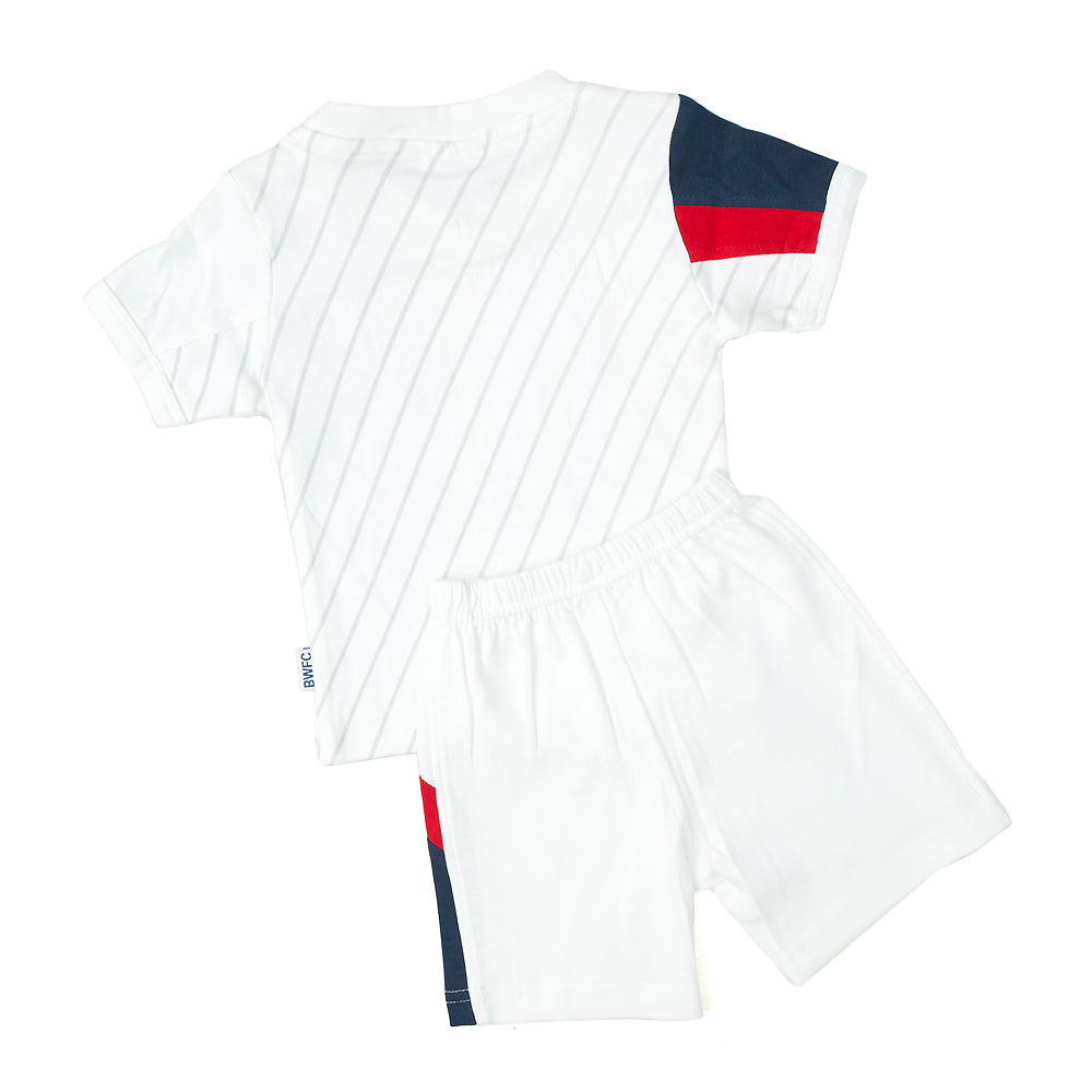 26/27 Home Kit T and Shorts
